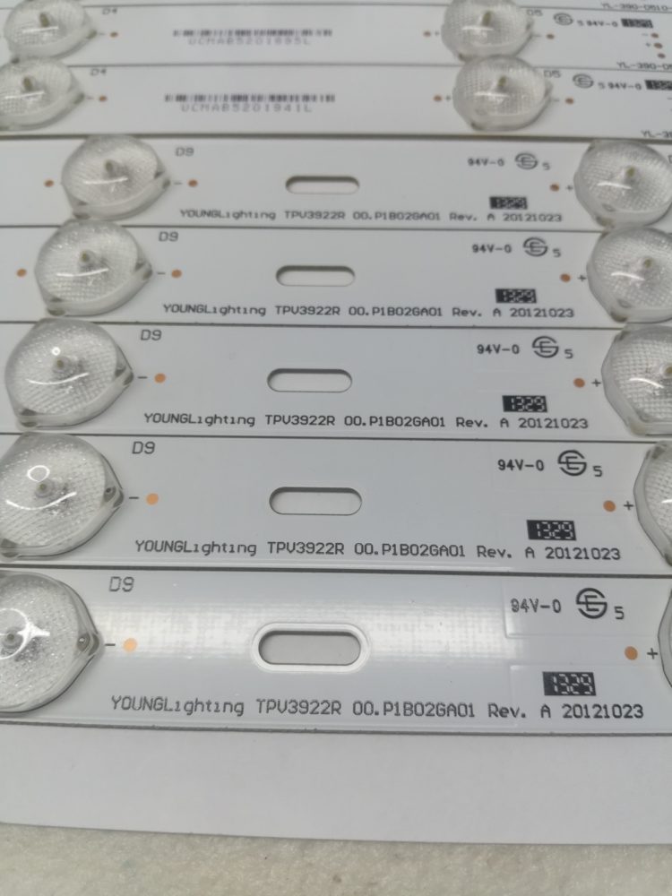 Подсветка TPV3922R 00.P1B02GA01 Rev.A (комплект 10 планок) (снятая, битый тв)