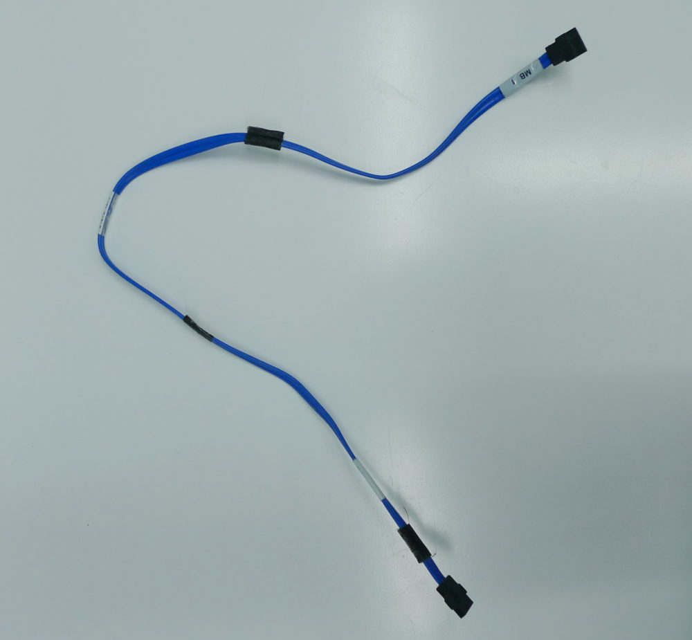 SATA кабель PN 34CB000763 FOXCONN E124936-B AWM 2725 80C 30V VW-1 Длина 61,5 см (разбор, оригинал)