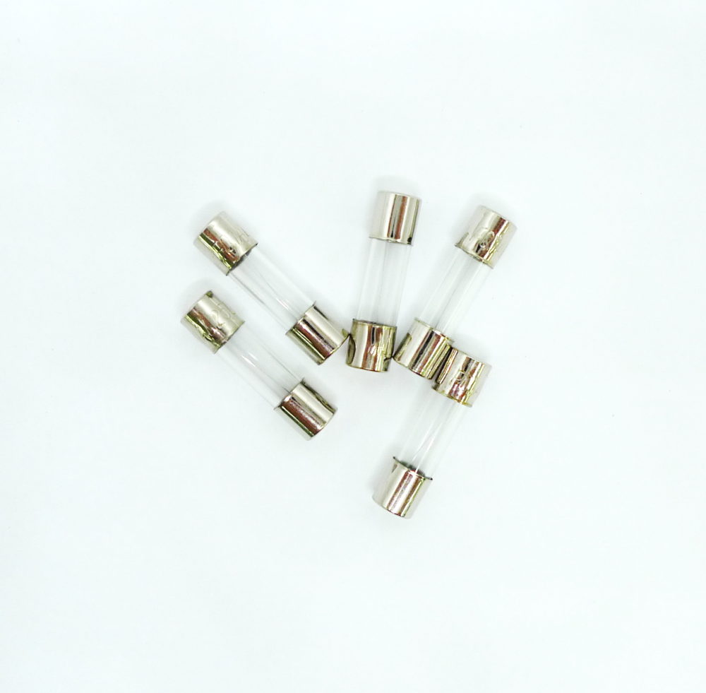 Предохранитель стеклянный 1.5A 250V 6*30 мм (набор 5 шт) — изображение 2