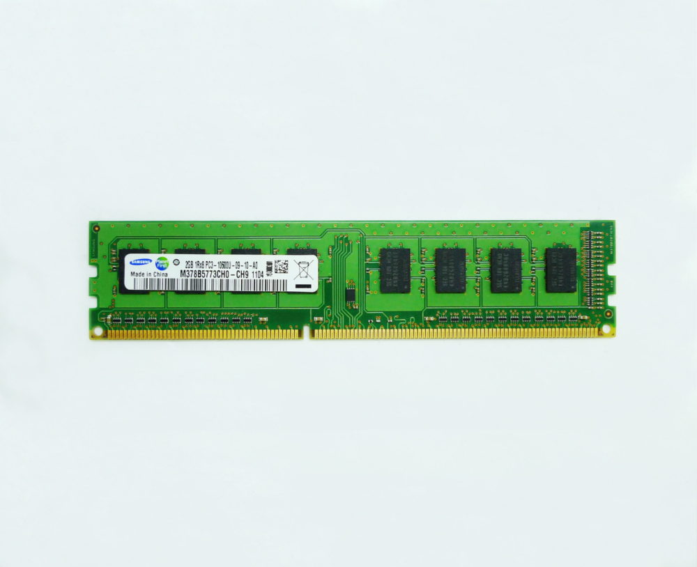 Оперативная память Samsung M378B5773CH0-CH9 2GB 1Rx8 PC3-10600U-09-10-A0 (б/у)